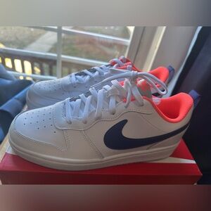 Nike Kids White and Navy Sneakers
